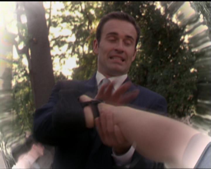 Charmed-Online_dot_net-5x03SirensSong0010.jpg