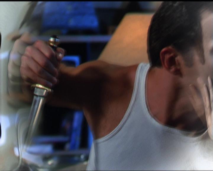 Charmed-Online_dot_net-5x03SirensSong0018.jpg