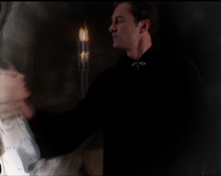 Charmed-Online_dot_net-5x03SirensSong0020.jpg