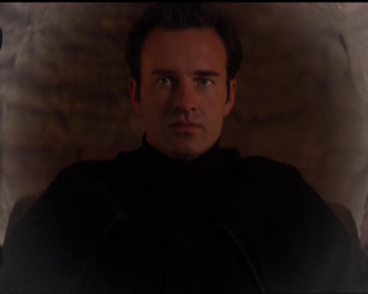 Charmed-Online_dot_net-5x03SirensSong0031.jpg