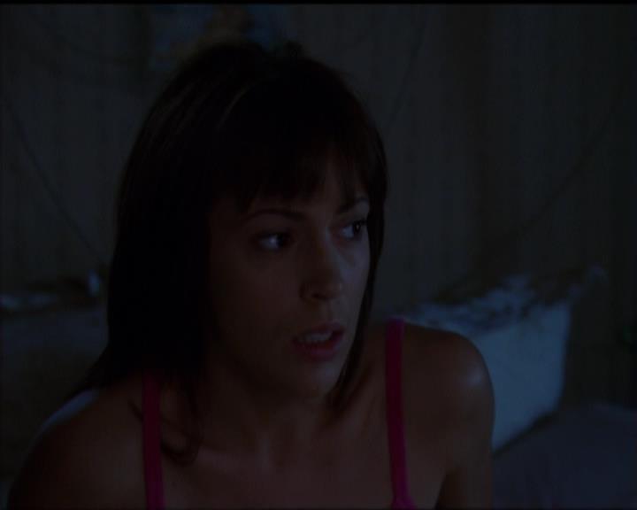 Charmed-Online_dot_net-5x03SirensSong0040.jpg