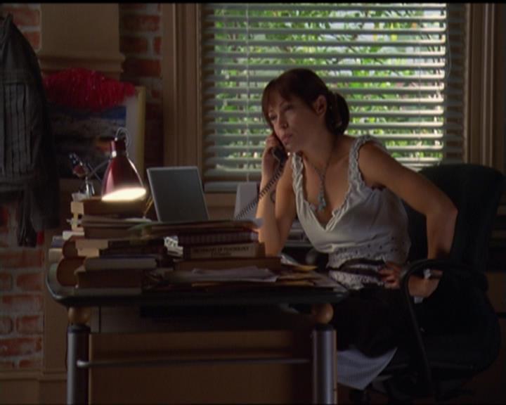 Charmed-Online_dot_net-5x03SirensSong0123.jpg