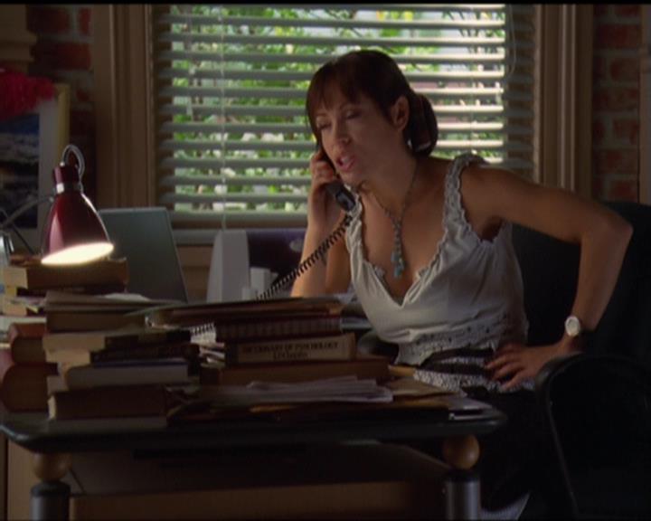 Charmed-Online_dot_net-5x03SirensSong0130.jpg