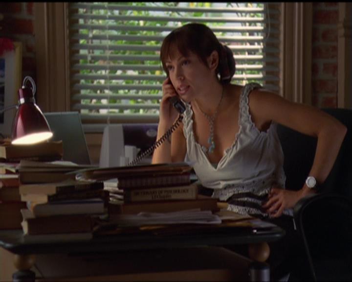 Charmed-Online_dot_net-5x03SirensSong0132.jpg