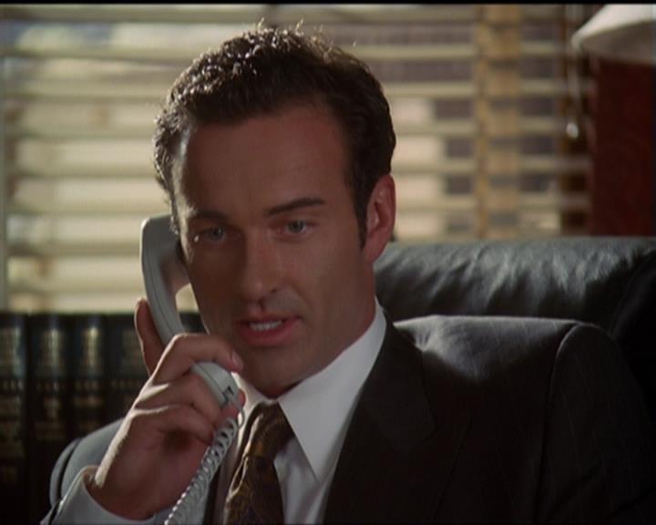 Charmed-Online_dot_net-5x03SirensSong0160.jpg