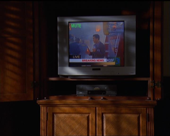 Charmed-Online_dot_net-5x03SirensSong0163.jpg