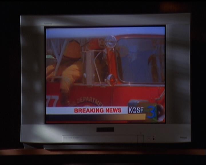 Charmed-Online_dot_net-5x03SirensSong0168.jpg