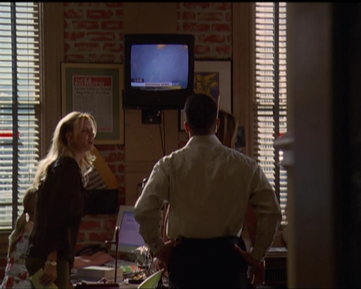 Charmed-Online_dot_net-5x03SirensSong0184.jpg
