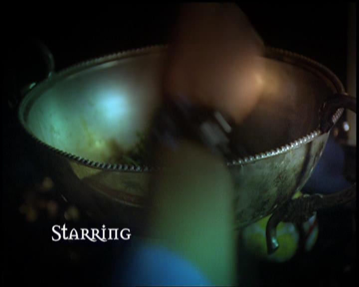 Charmed-Online_dot_net-5x03SirensSong0204.jpg