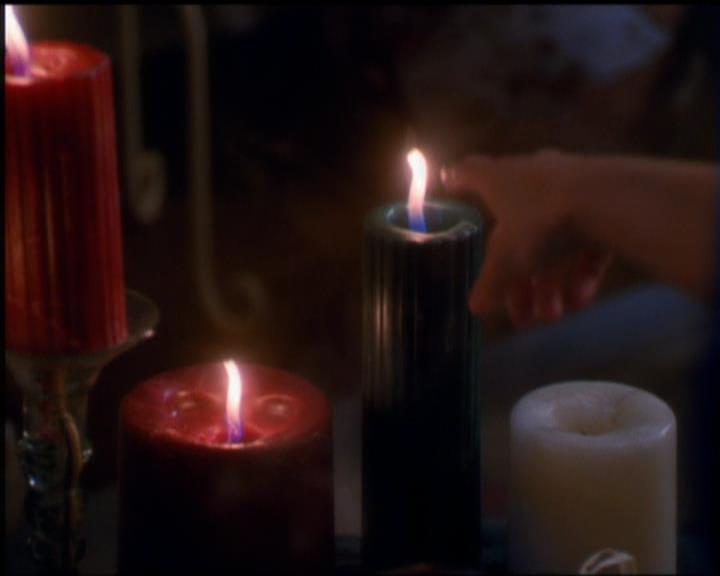 Charmed-Online_dot_net-5x03SirensSong0207.jpg