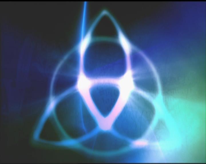 Charmed-Online_dot_net-5x03SirensSong0228.jpg