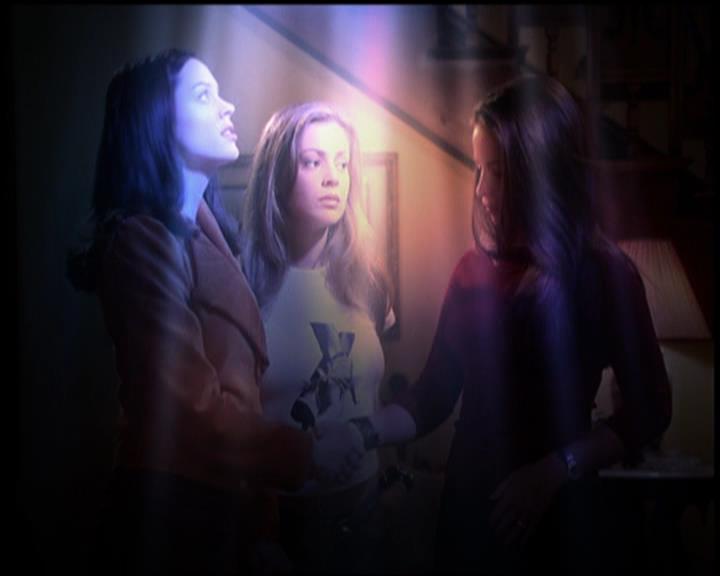Charmed-Online_dot_net-5x03SirensSong0235.jpg