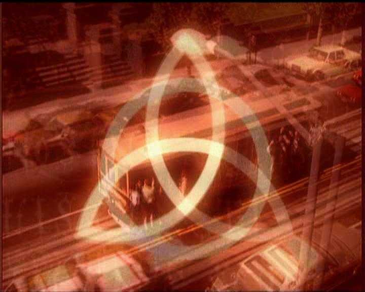 Charmed-Online_dot_net-5x03SirensSong0240.jpg