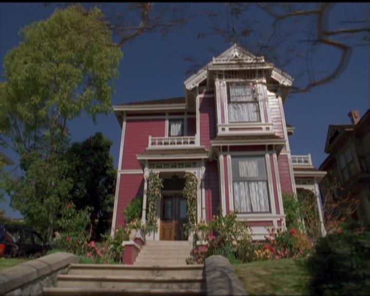 Charmed-Online_dot_net-5x03SirensSong0273.jpg