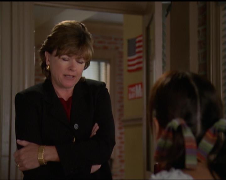 Charmed-Online_dot_net-5x03SirensSong0531.jpg