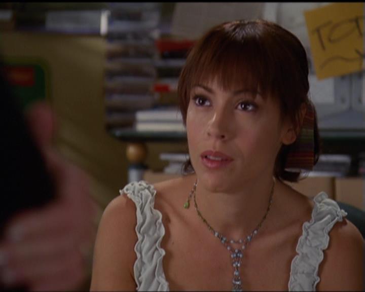 Charmed-Online_dot_net-5x03SirensSong0533.jpg