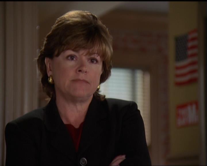 Charmed-Online_dot_net-5x03SirensSong0536.jpg