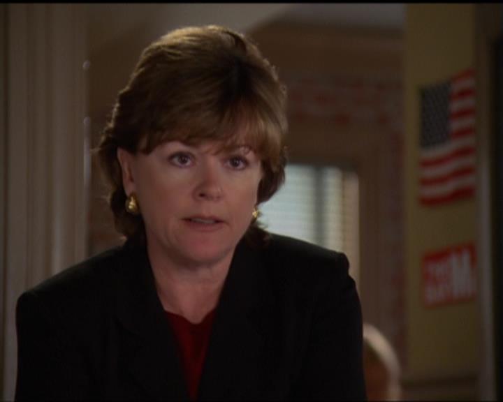 Charmed-Online_dot_net-5x03SirensSong0538.jpg