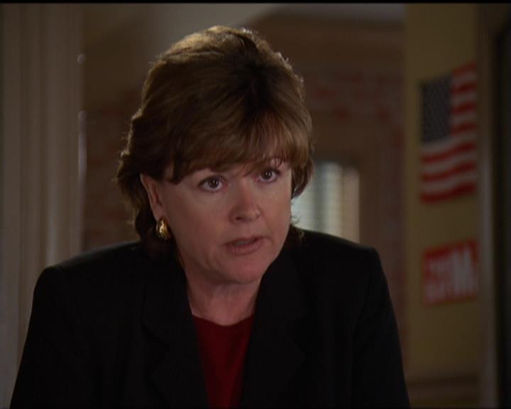 Charmed-Online_dot_net-5x03SirensSong0550.jpg