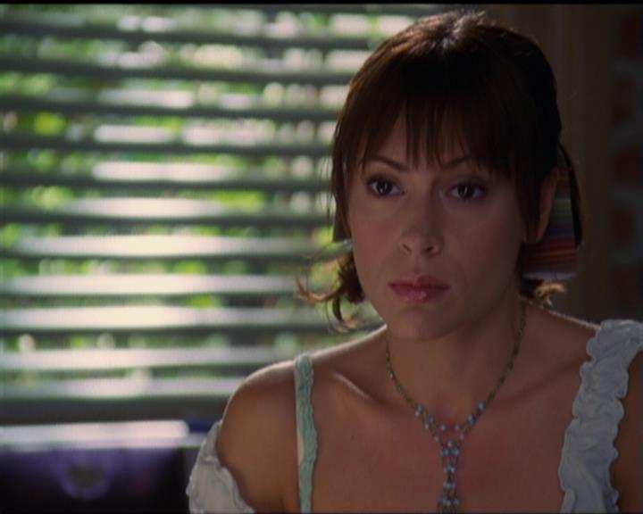 Charmed-Online_dot_net-5x03SirensSong0672.jpg Charmed-Online_dot_net-5x03SirensSong0672.jpg