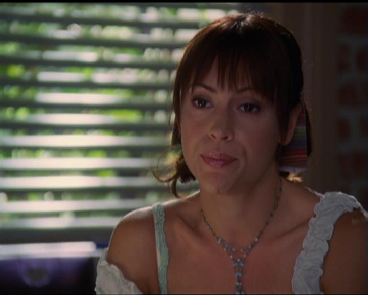 Charmed-Online_dot_net-5x03SirensSong0684.jpg