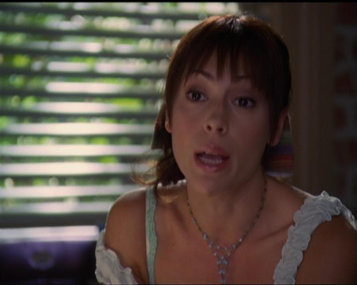 Charmed-Online_dot_net-5x03SirensSong0709.jpg