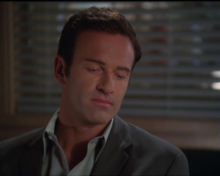 Charmed-Online_dot_net-5x03SirensSong0710.jpg