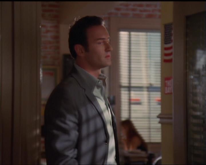 Charmed-Online_dot_net-5x03SirensSong0734.jpg