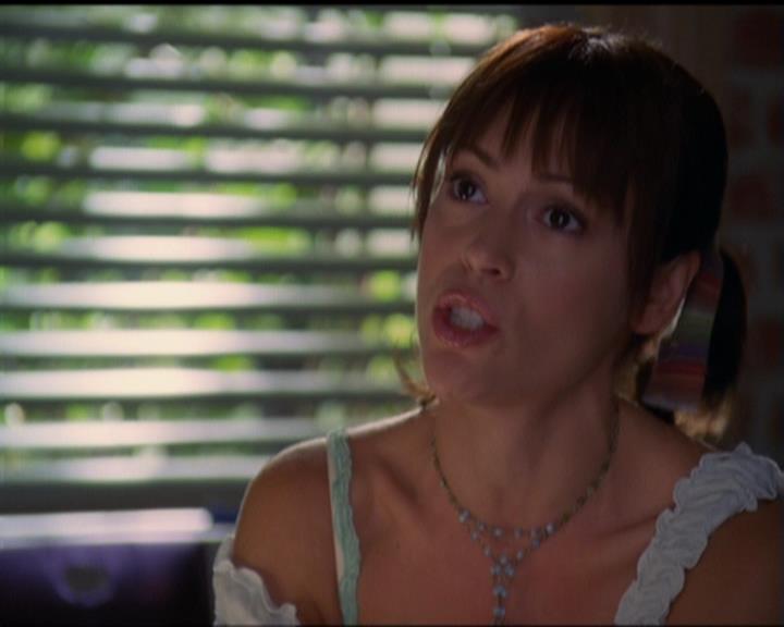 Charmed-Online_dot_net-5x03SirensSong0736.jpg