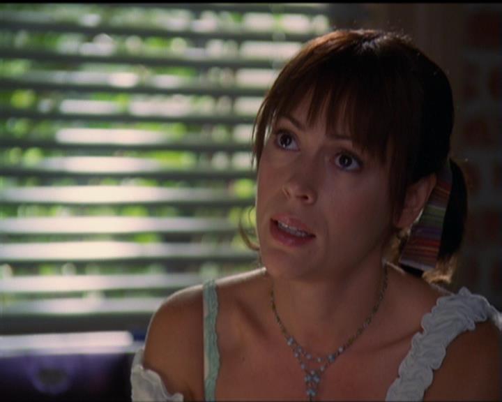 Charmed-Online_dot_net-5x03SirensSong0737.jpg