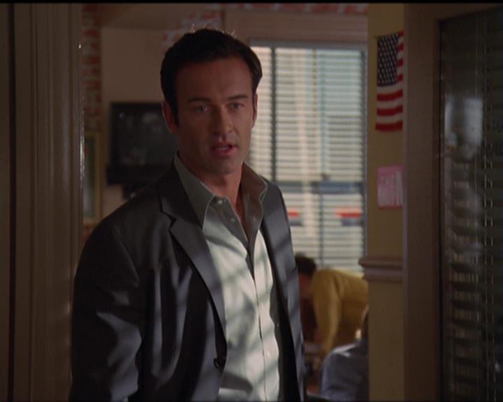 Charmed-Online_dot_net-5x03SirensSong0740.jpg