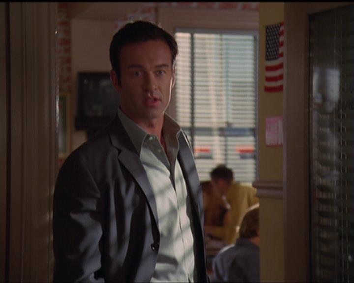 Charmed-Online_dot_net-5x03SirensSong0742.jpg