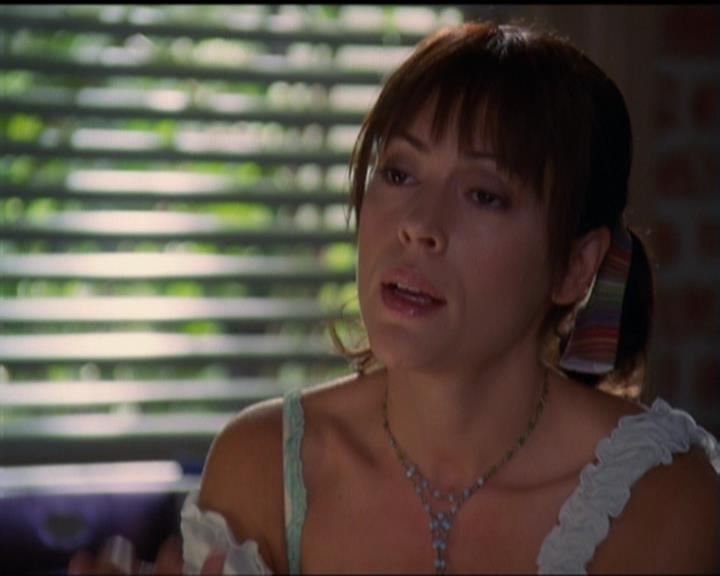 Charmed-Online_dot_net-5x03SirensSong0746.jpg