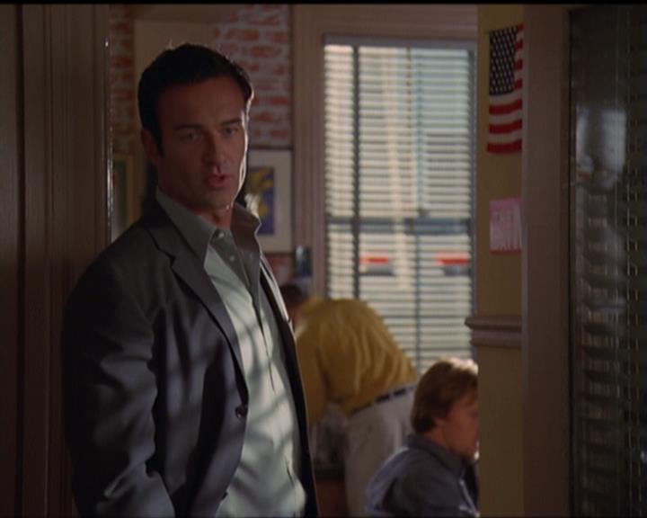 Charmed-Online_dot_net-5x03SirensSong0748.jpg