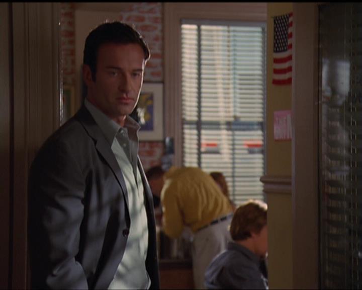 Charmed-Online_dot_net-5x03SirensSong0750.jpg