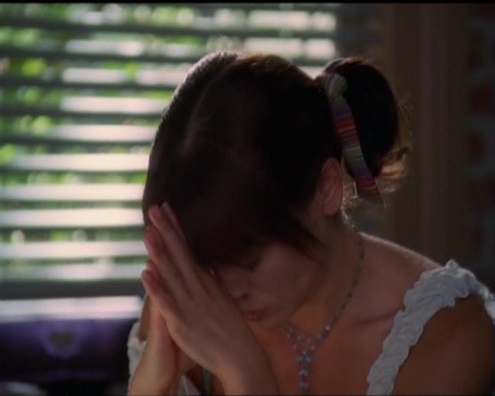 Charmed-Online_dot_net-5x03SirensSong0754.jpg