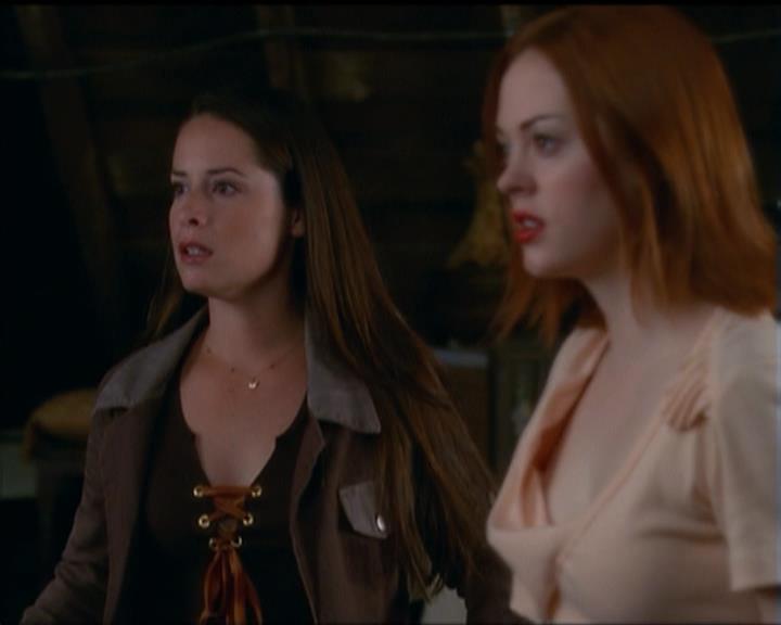 Charmed-Online_dot_net-5x03SirensSong0763.jpg