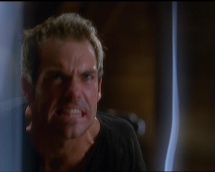 Charmed-Online_dot_net-5x03SirensSong0769.jpg