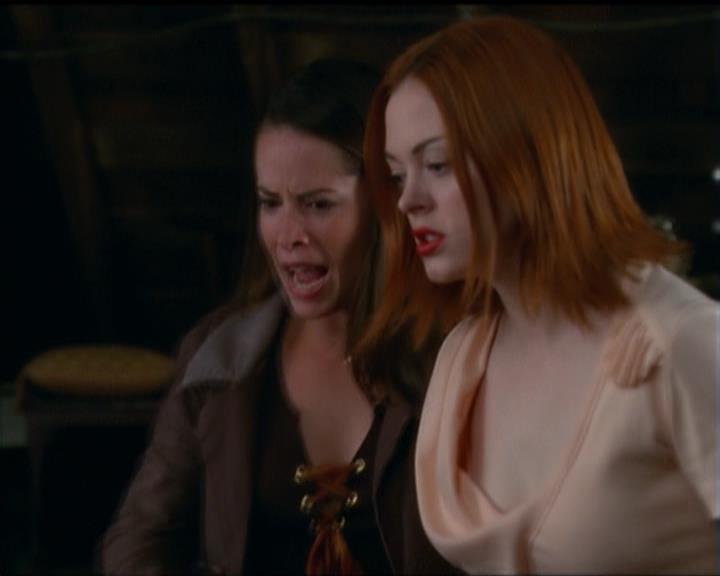 Charmed-Online_dot_net-5x03SirensSong0771.jpg