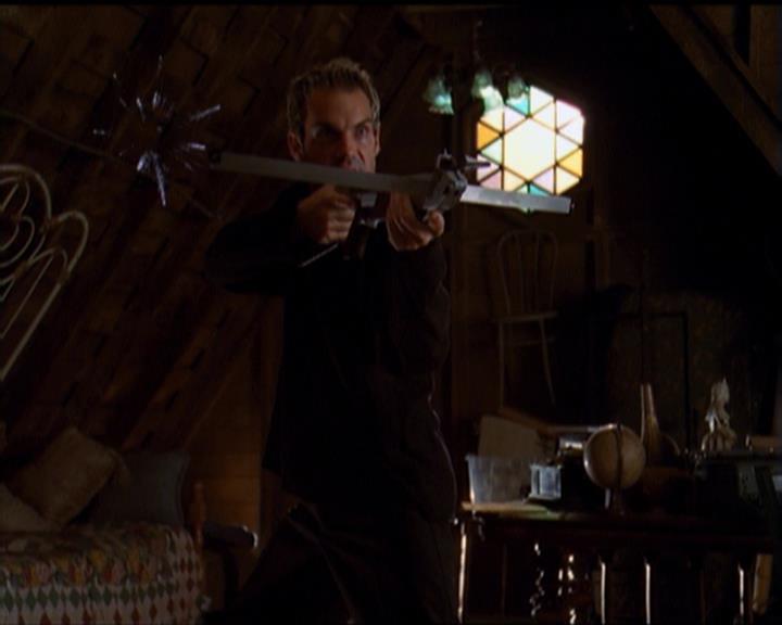 Charmed-Online_dot_net-5x03SirensSong0803.jpg