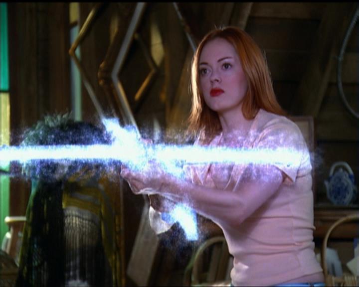 Charmed-Online_dot_net-5x03SirensSong0812.jpg