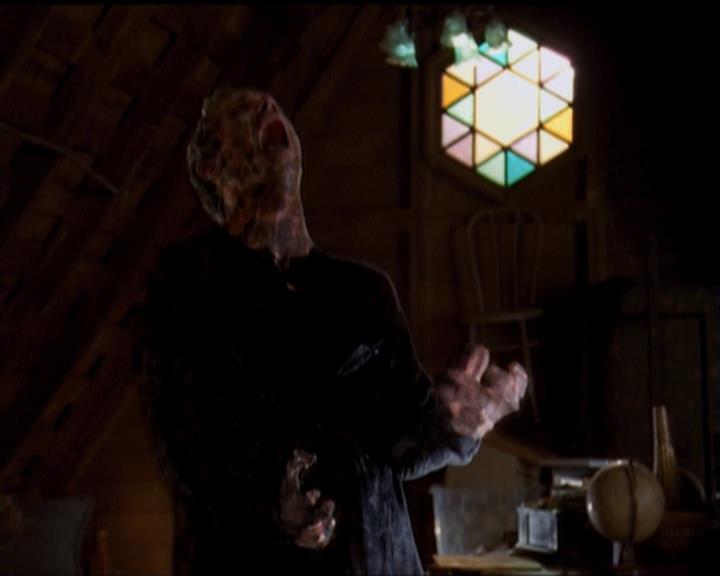Charmed-Online_dot_net-5x03SirensSong0818.jpg
