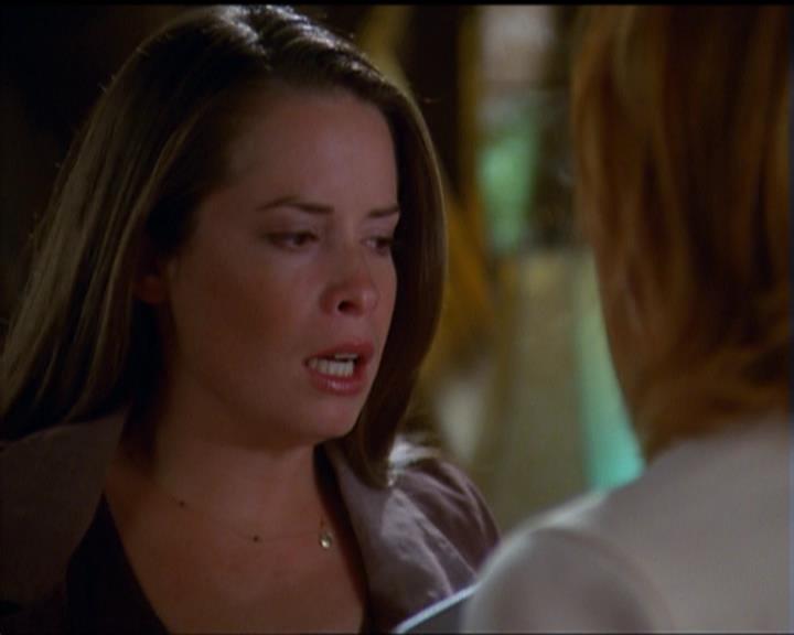 Charmed-Online_dot_net-5x03SirensSong0827.jpg