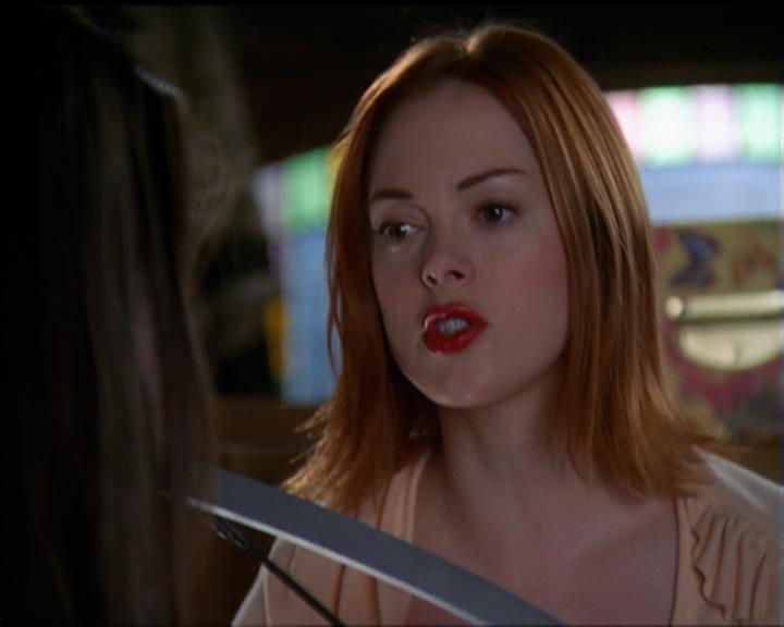 Charmed-Online_dot_net-5x03SirensSong0833.jpg