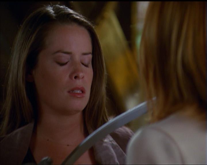 Charmed-Online_dot_net-5x03SirensSong0834.jpg