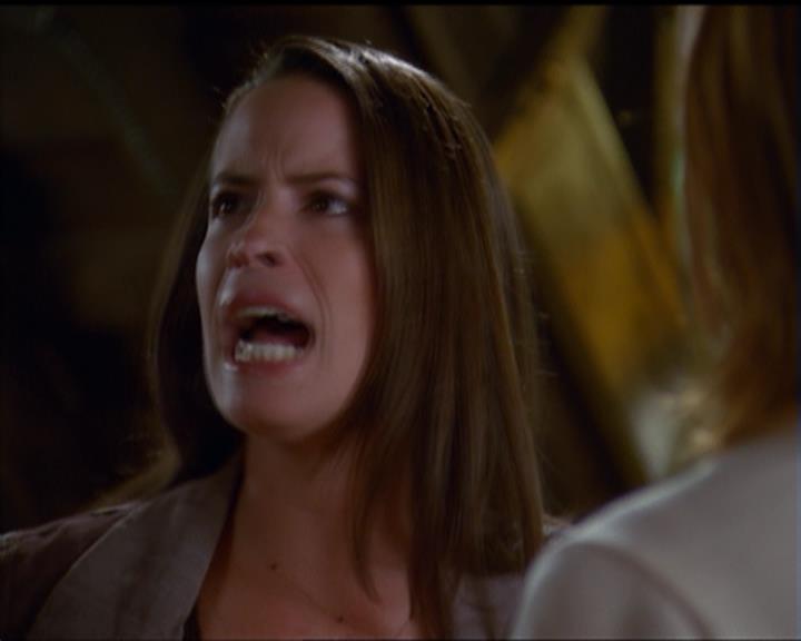 Charmed-Online_dot_net-5x03SirensSong0860.jpg