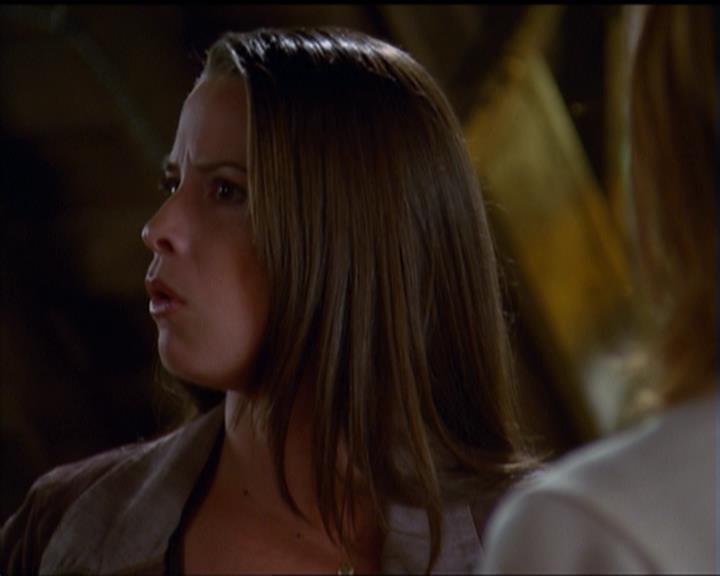 Charmed-Online_dot_net-5x03SirensSong0861.jpg