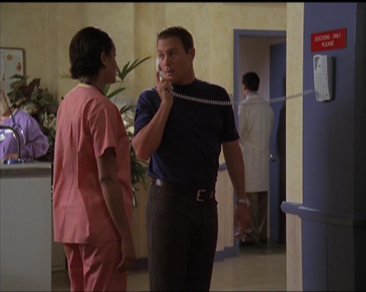 Charmed-Online_dot_net-5x03SirensSong0884.jpg