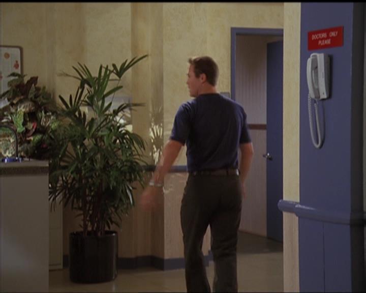 Charmed-Online_dot_net-5x03SirensSong0893.jpg