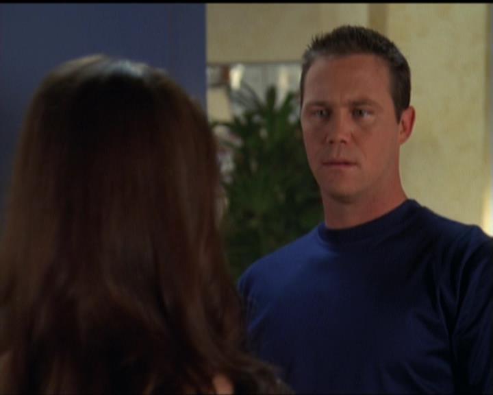 Charmed-Online_dot_net-5x03SirensSong0902.jpg